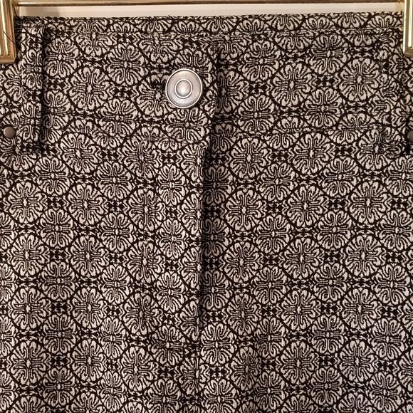 89th & Madison black & white print Stretch Straight Leg Pant Size 6 - Picture 2 of 8